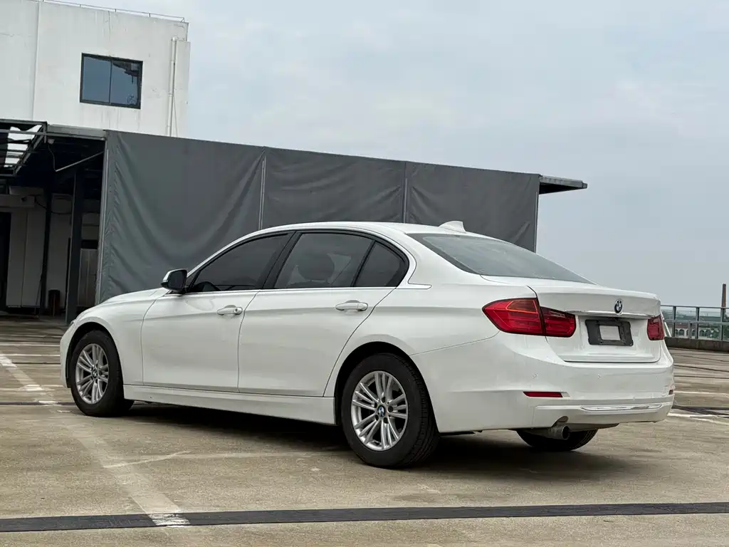 BMW 3 Series 2014 — фото 10