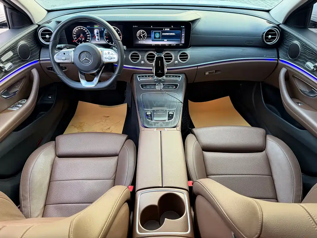 Mercedes-Benz E-Class 2019 — фото 14
