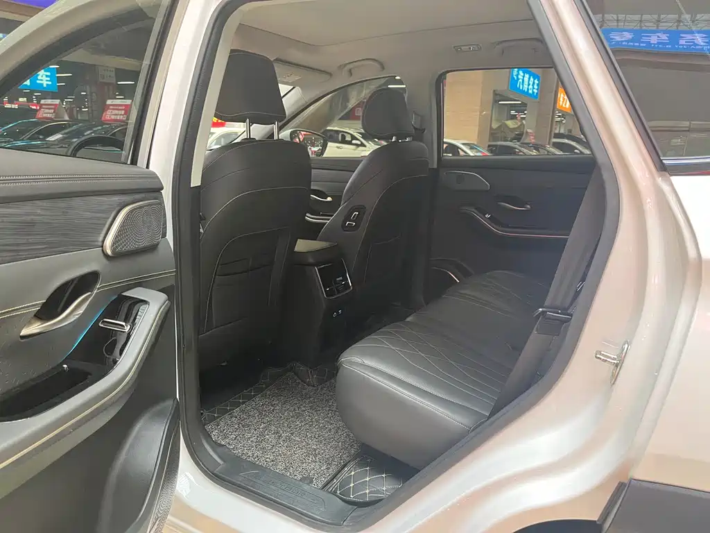 Jetour X90 C-DM 2025 — фото 11