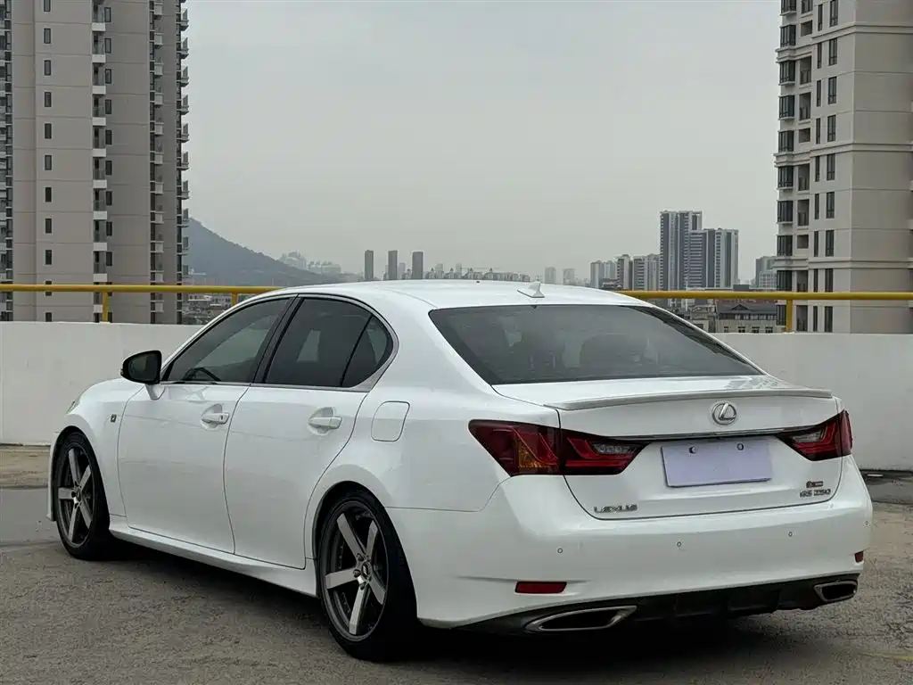 Lexus GS 2015 — фото 7