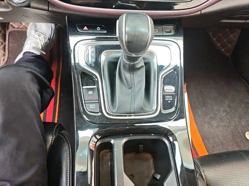 GAC Motor Trumpchi M6 2023 — фото 10