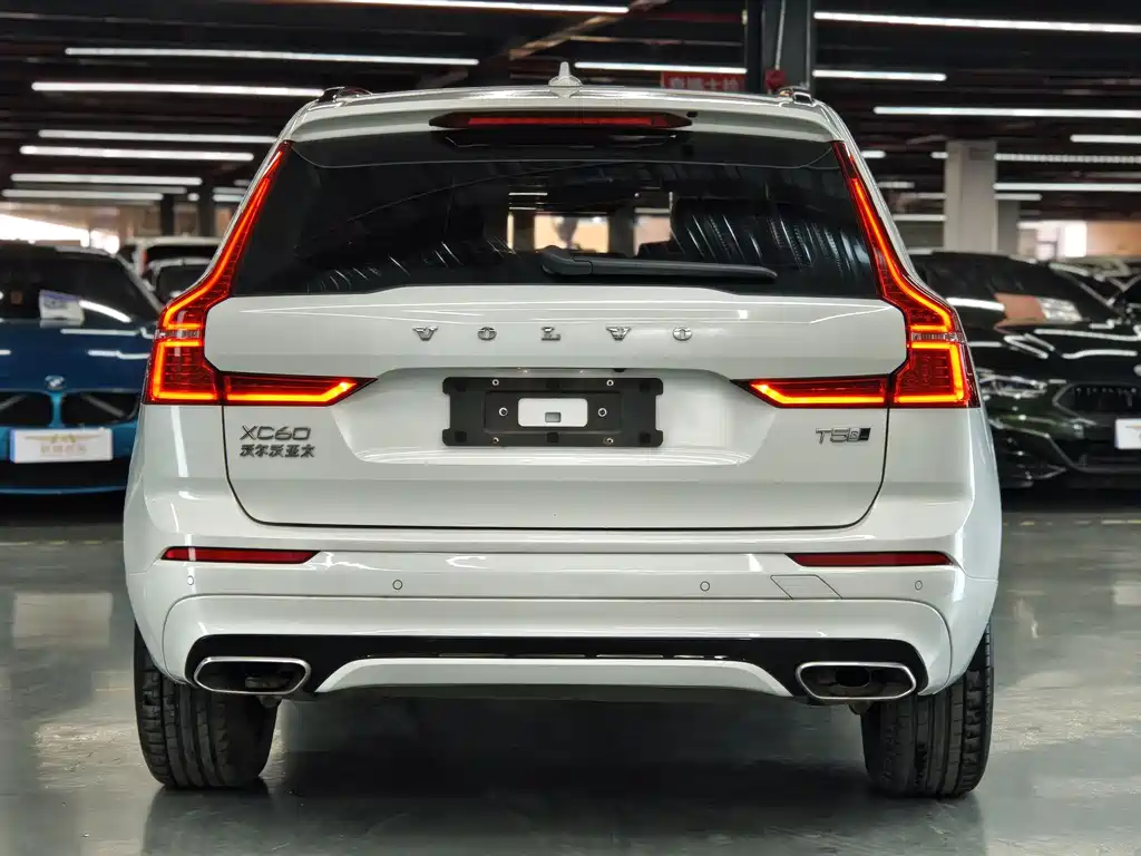 Volvo XC60 2020 — фото 4