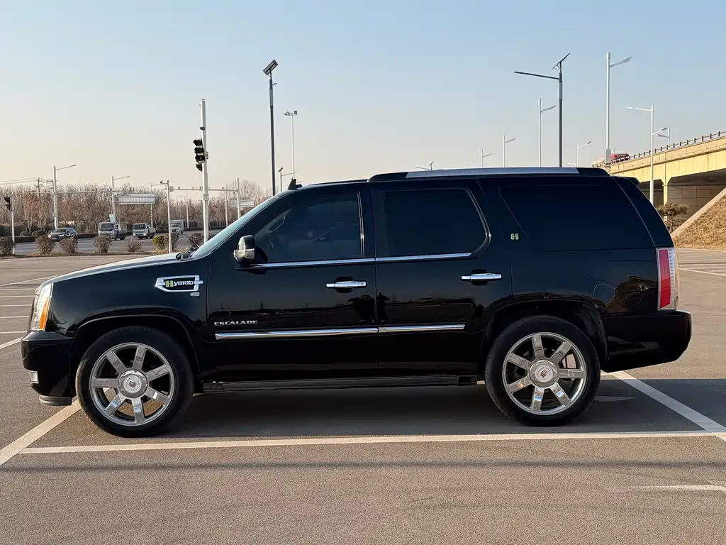 Cadillac Escalade 2013 — фото 4