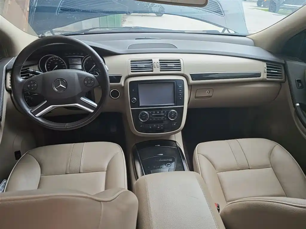 Mercedes-Benz R-Class 2015 — фото 10