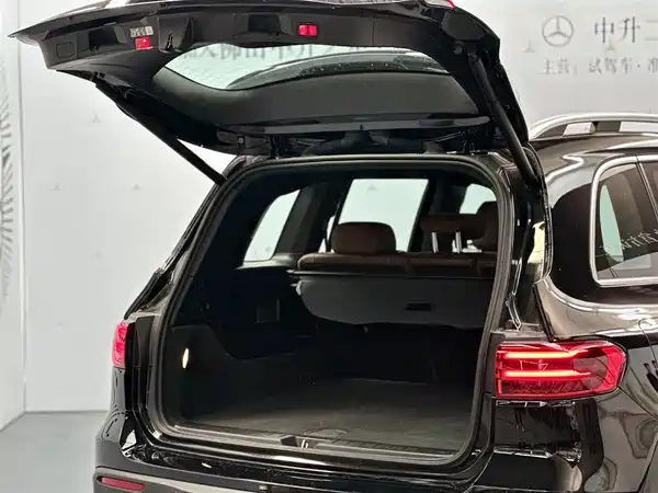 Mercedes-Benz EQB 2024