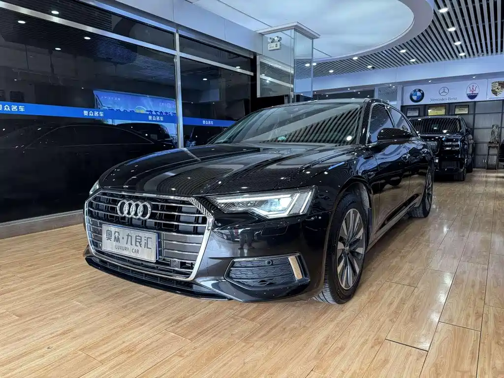 Audi A6L 2019 — фото 1