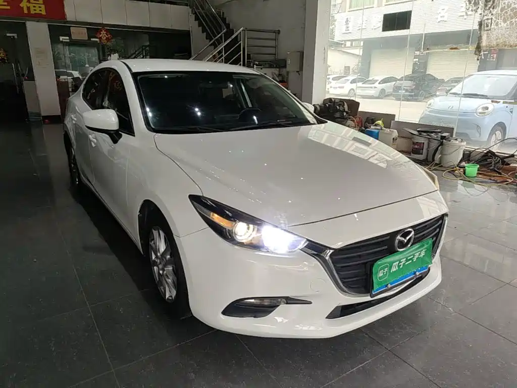Mazda 3 Axela 2018