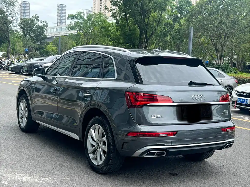 Audi Q5L 2022 — фото 4