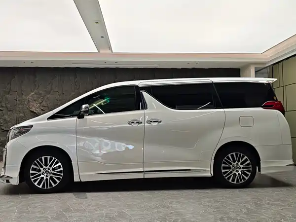 Toyota Alphard 2018