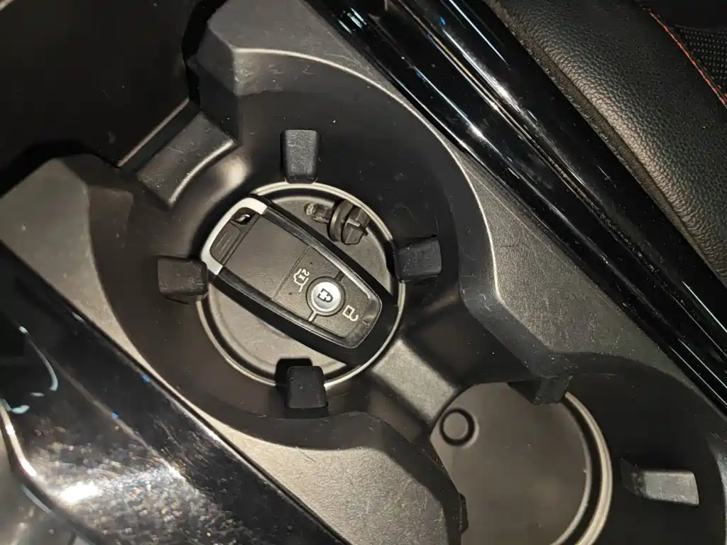 Ford Explorer 2022 — фото 17