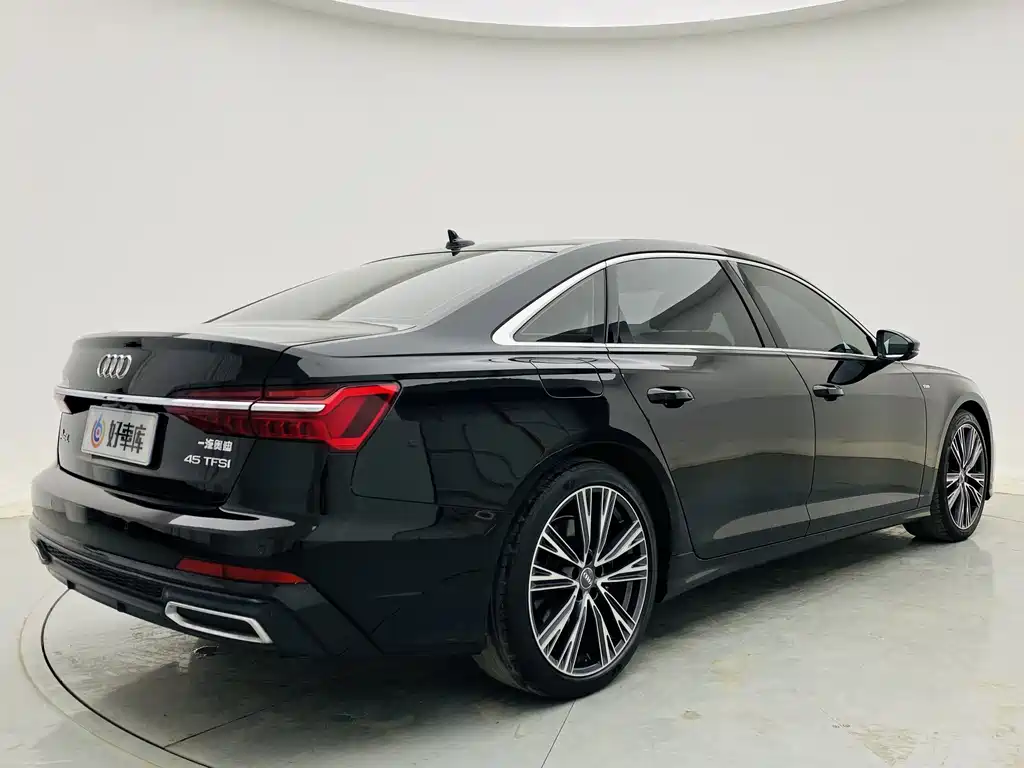 Audi A6L 2020