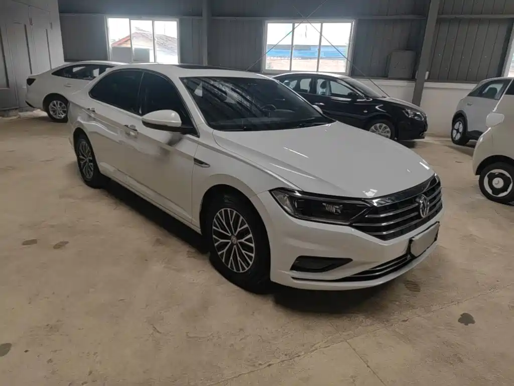 Volkswagen Sagitar 2020