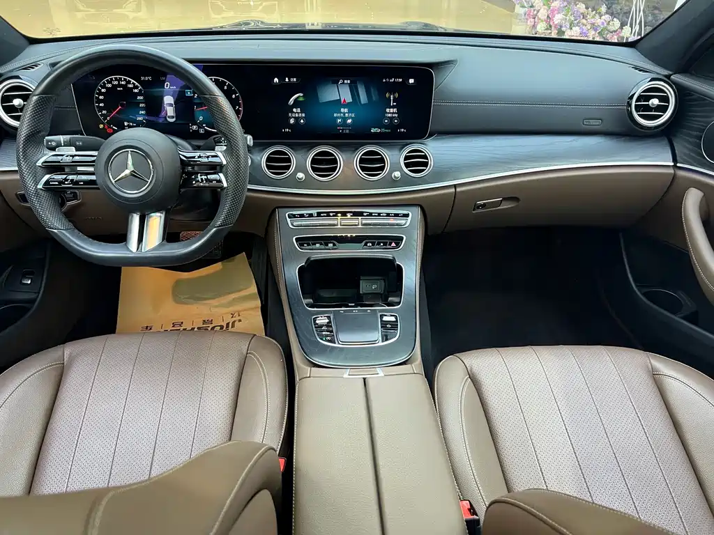 Mercedes-Benz E-Class 2021 — фото 13