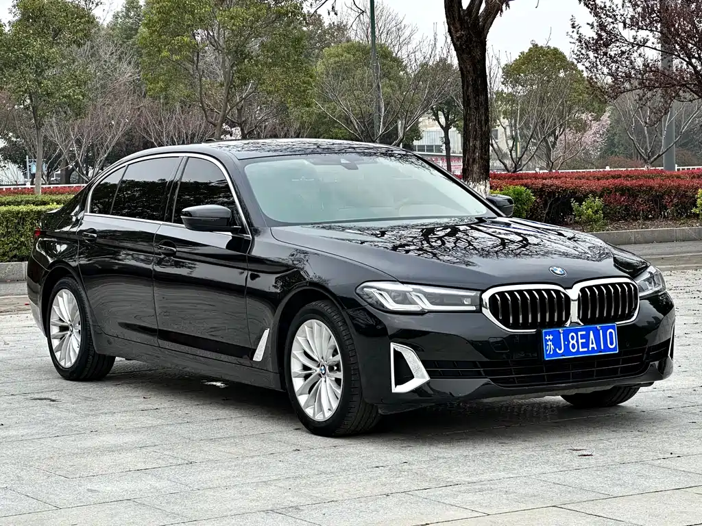 BMW 5 Series 2021 — фото 3