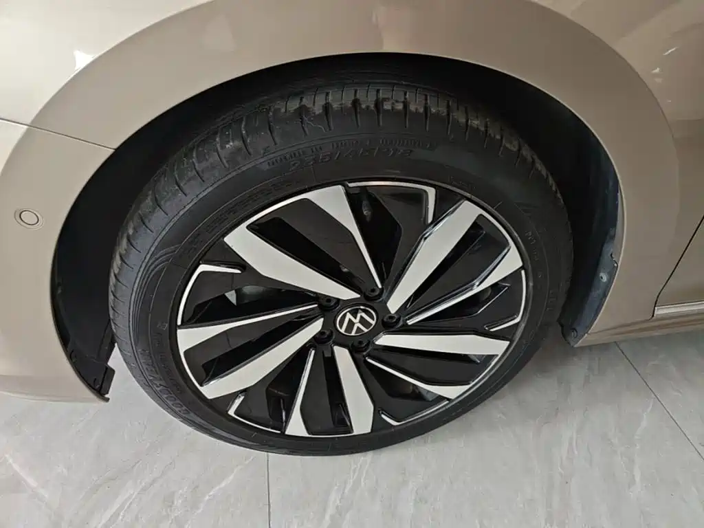 Volkswagen Passat 2022 — фото 23