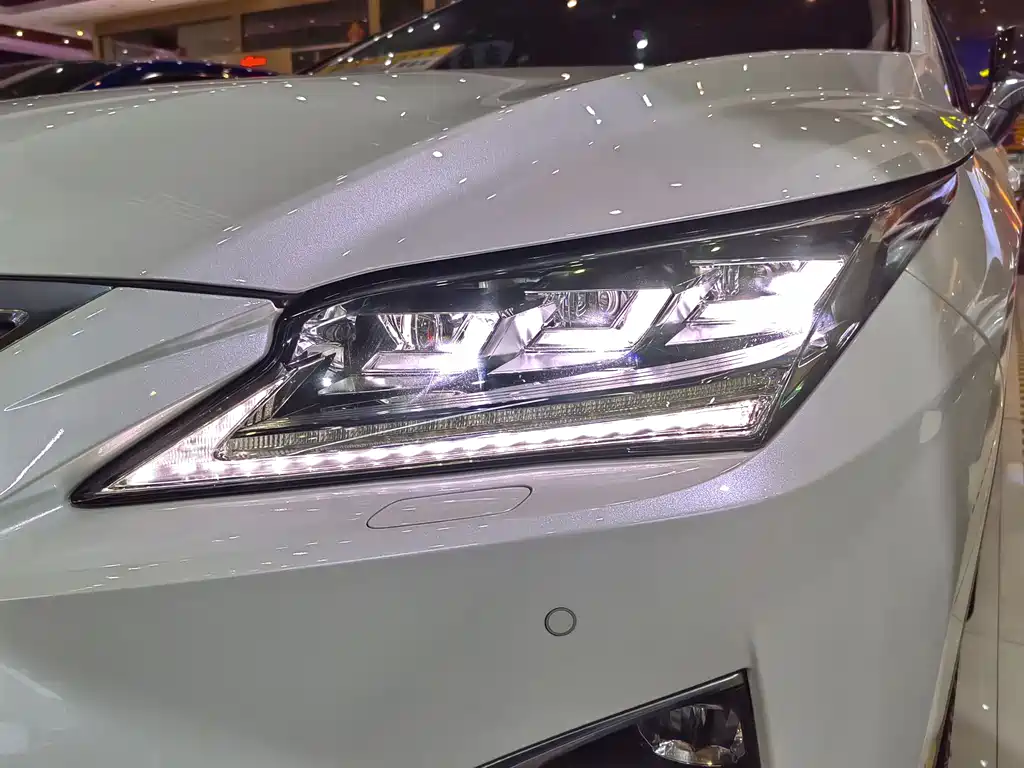 Lexus RX 2016 — фото 16