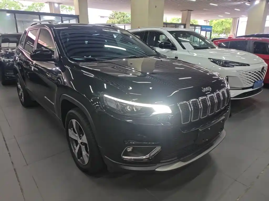 Jeep Cherokee 2021 — фото 4
