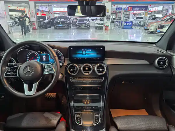 Mercedes-Benz GLC 2021