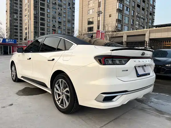 Ford Mondeo 2022