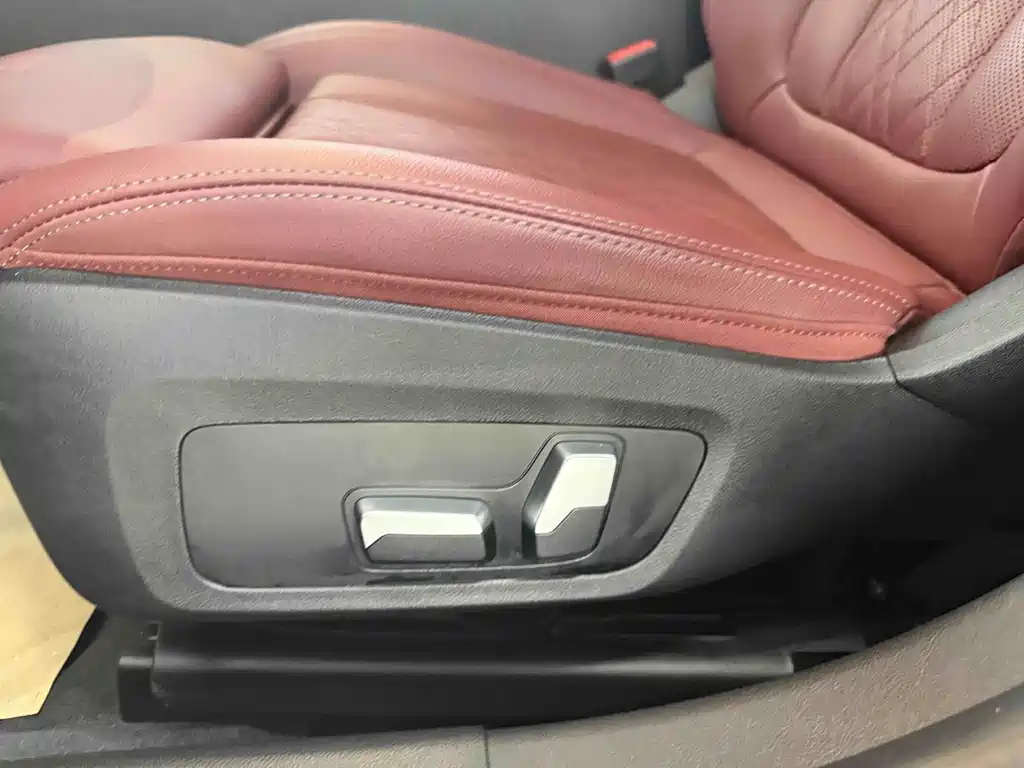 BMW 3 Series 2023 — фото 13