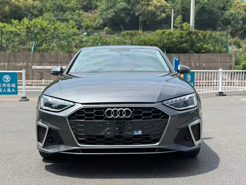 Audi A4L 2021 — фото 2