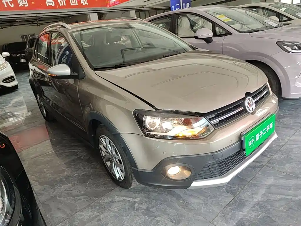 Volkswagen Polo 2015