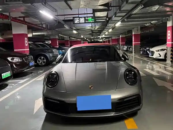 Porsche 911 2023