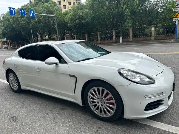 Porsche Panamera 2014