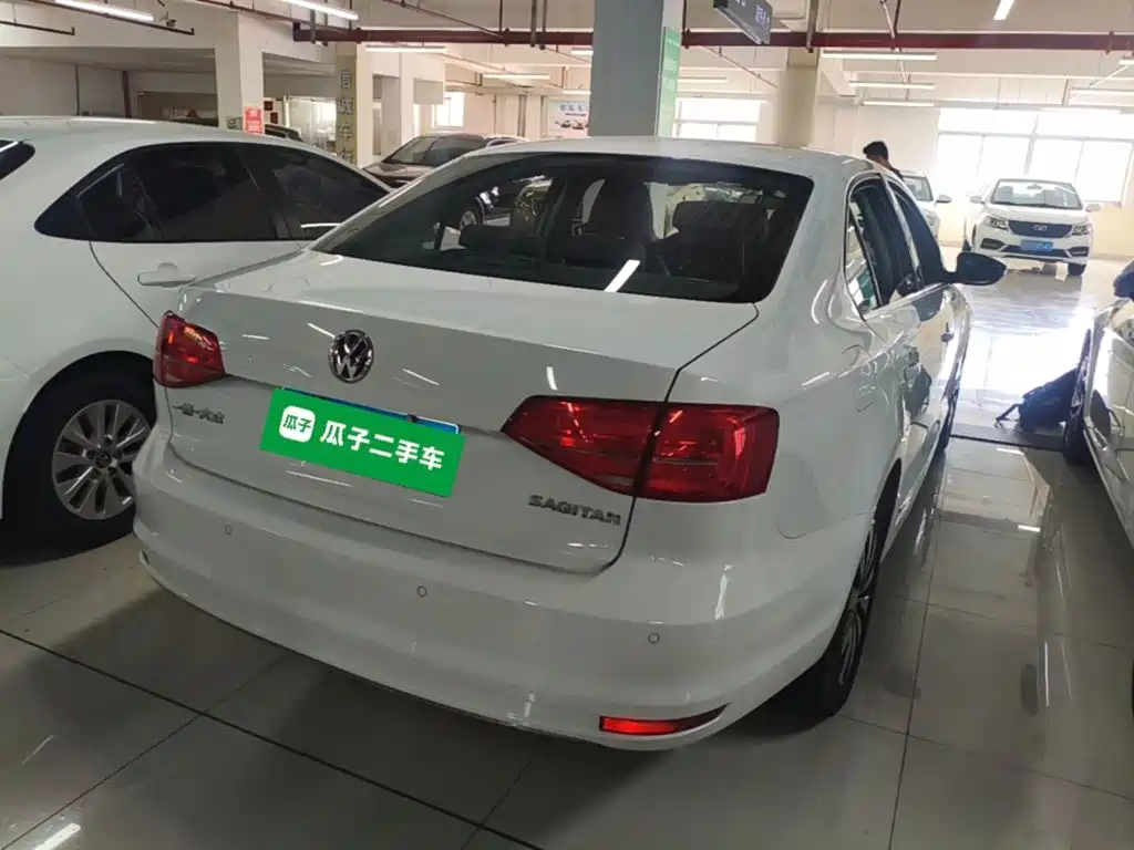 Volkswagen Sagitar 2019