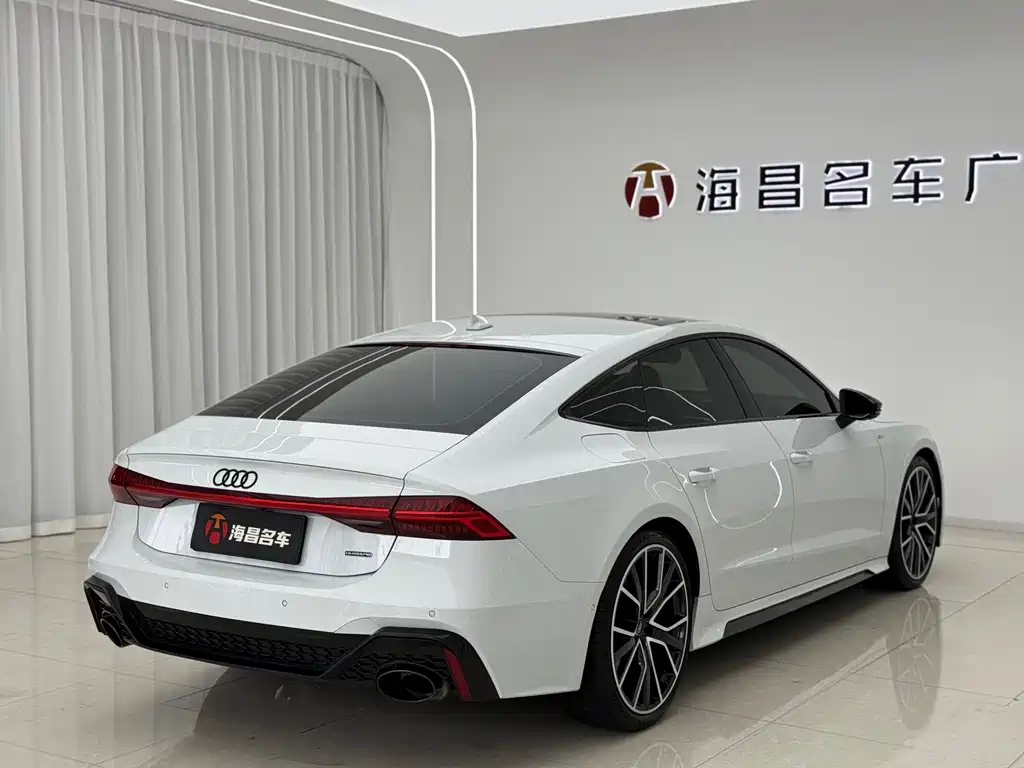Audi A7 2022 — фото 9