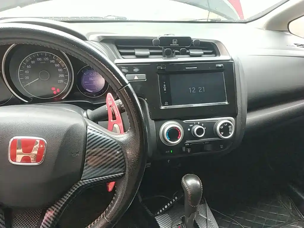 Honda Fit 2019 — фото 10