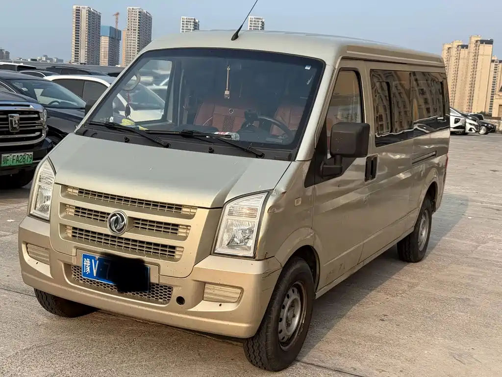 Dongfeng Xiaokang C36 2016 — фото 1