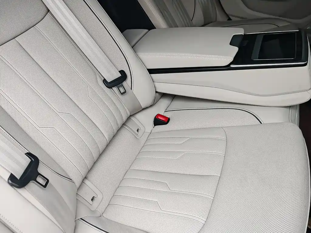 Audi A6L 2025 — фото 18