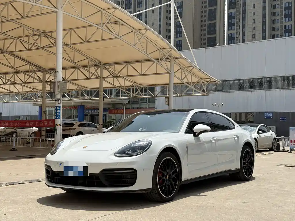 Porsche Panamera 2022 — фото 1