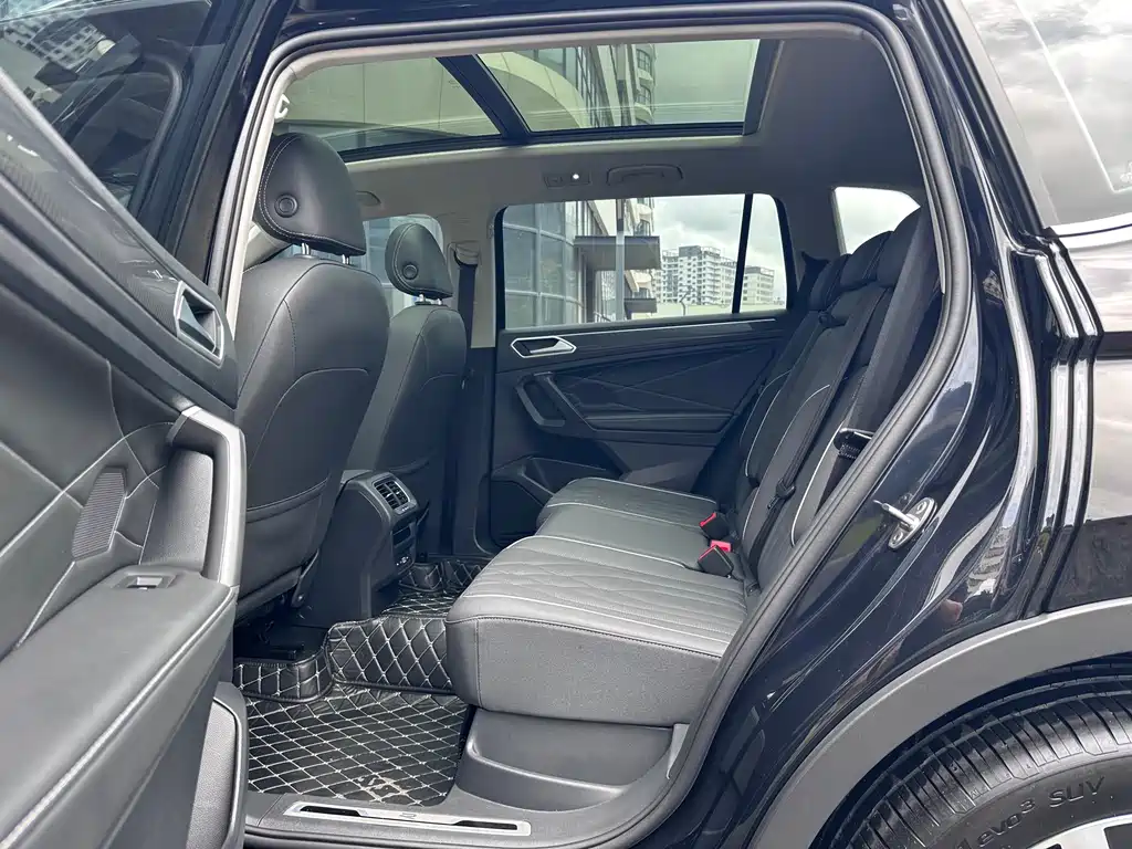 Volkswagen Tiguan L 2022