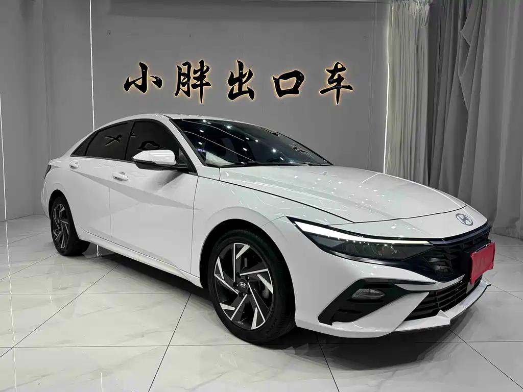 Hyundai Elantra 2024