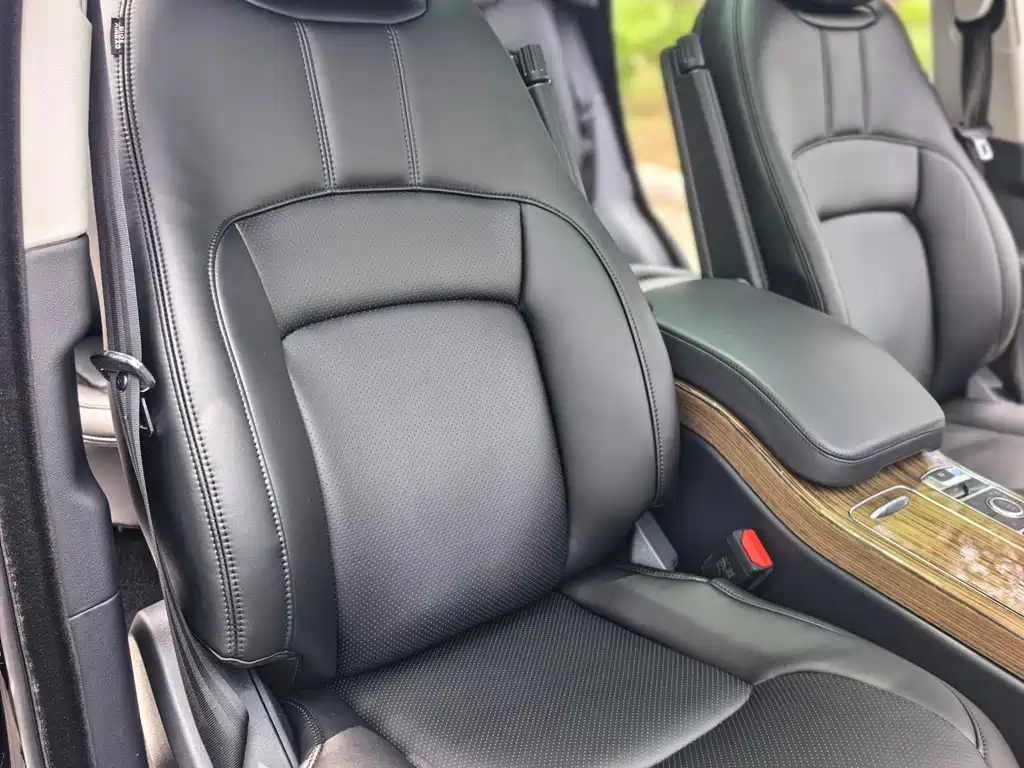 Land Rover Range Rover 2018 — фото 12