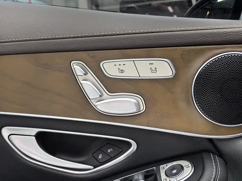 Mercedes-Benz GLC 2022 — фото 14