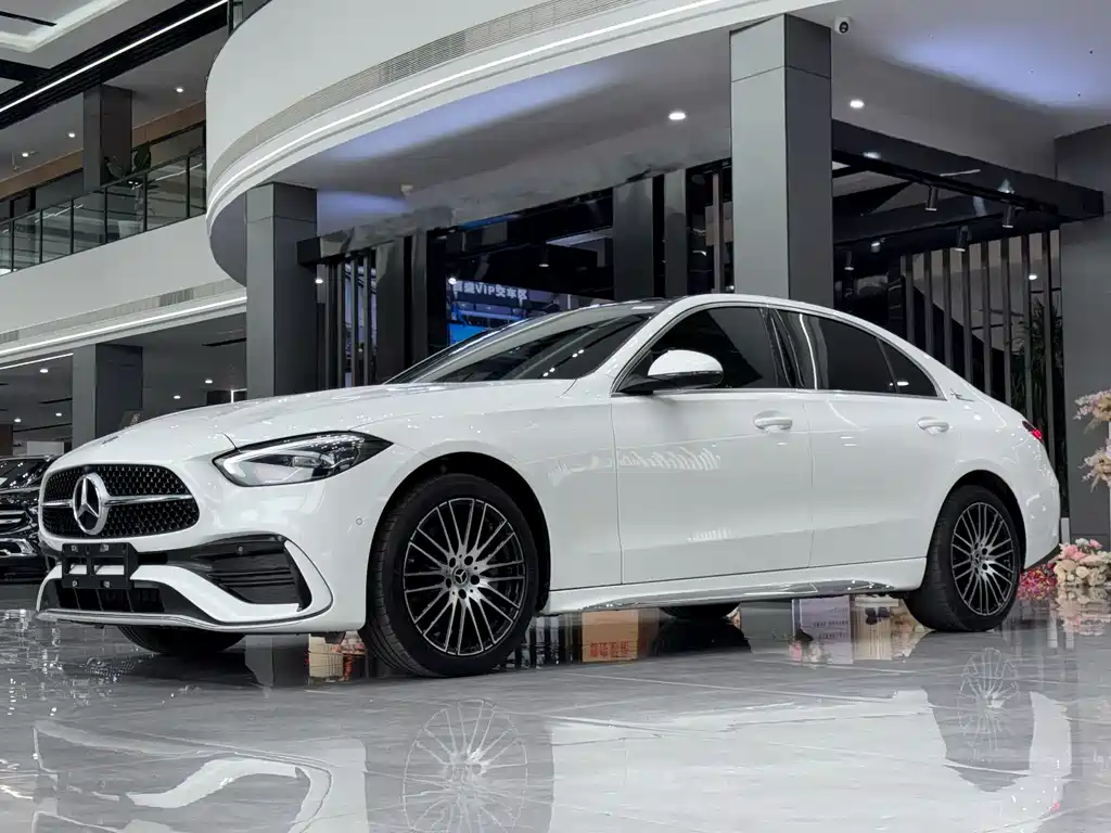 Mercedes-Benz C-Class 2024