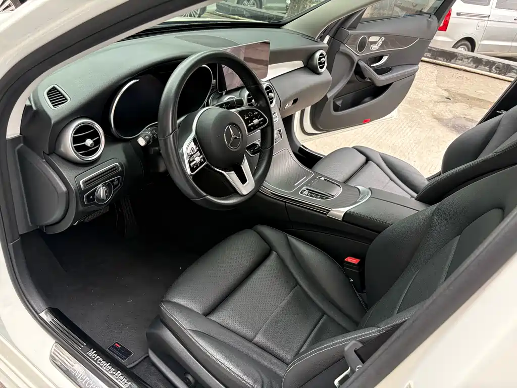 Mercedes-Benz C-Class 2021 — фото 10