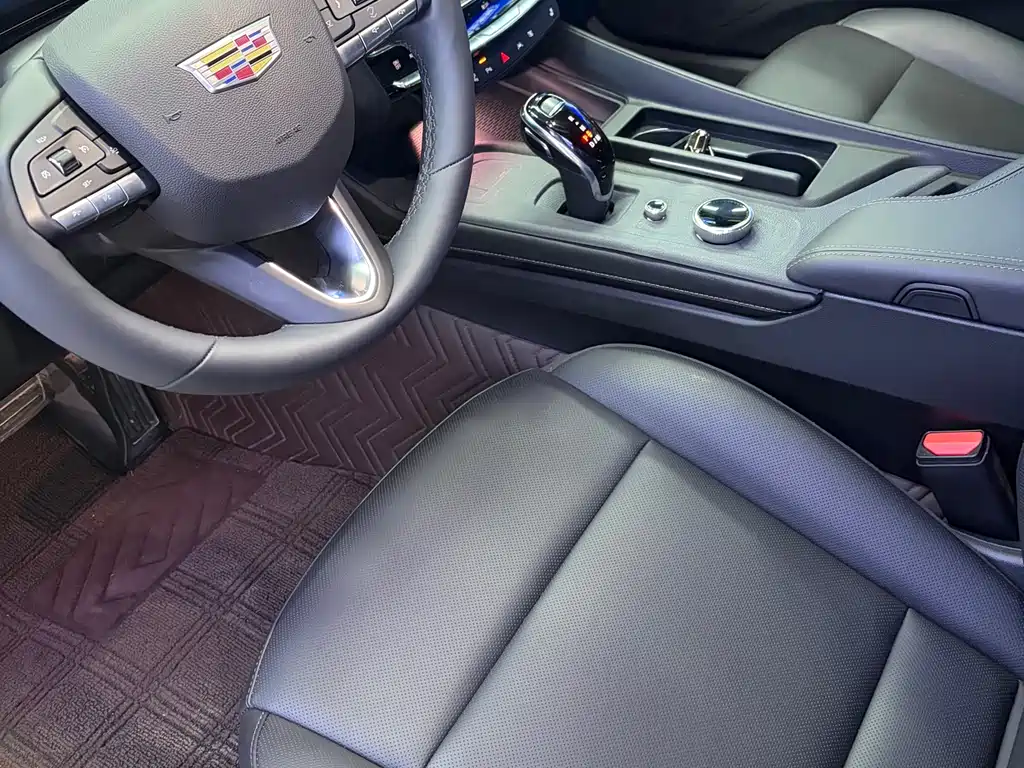 Cadillac CT5 2025 — фото 19