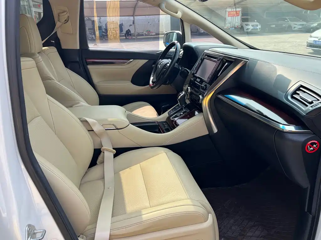 Toyota Alphard 2015 — фото 10