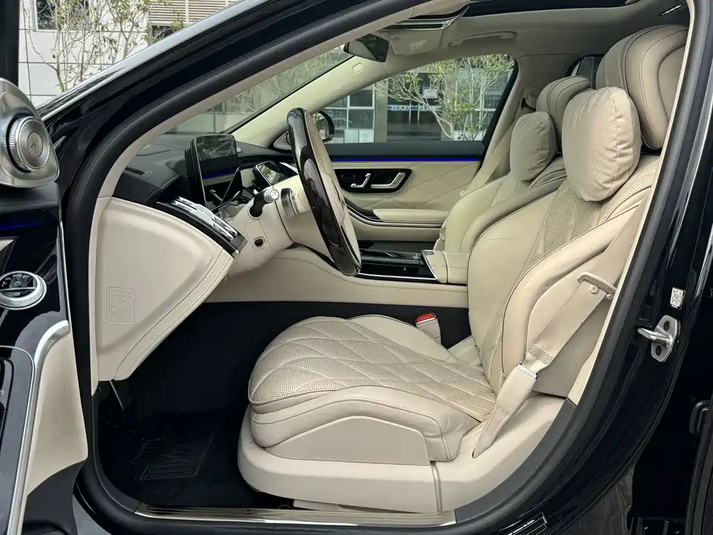 Mercedes-Benz Maybach S-Class 2023