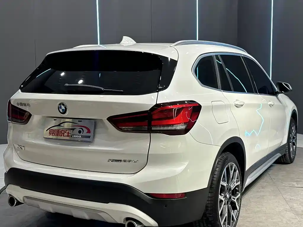 BMW X1 2021 — фото 6