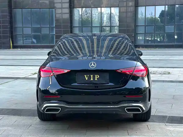 Mercedes-Benz C-Class 2024