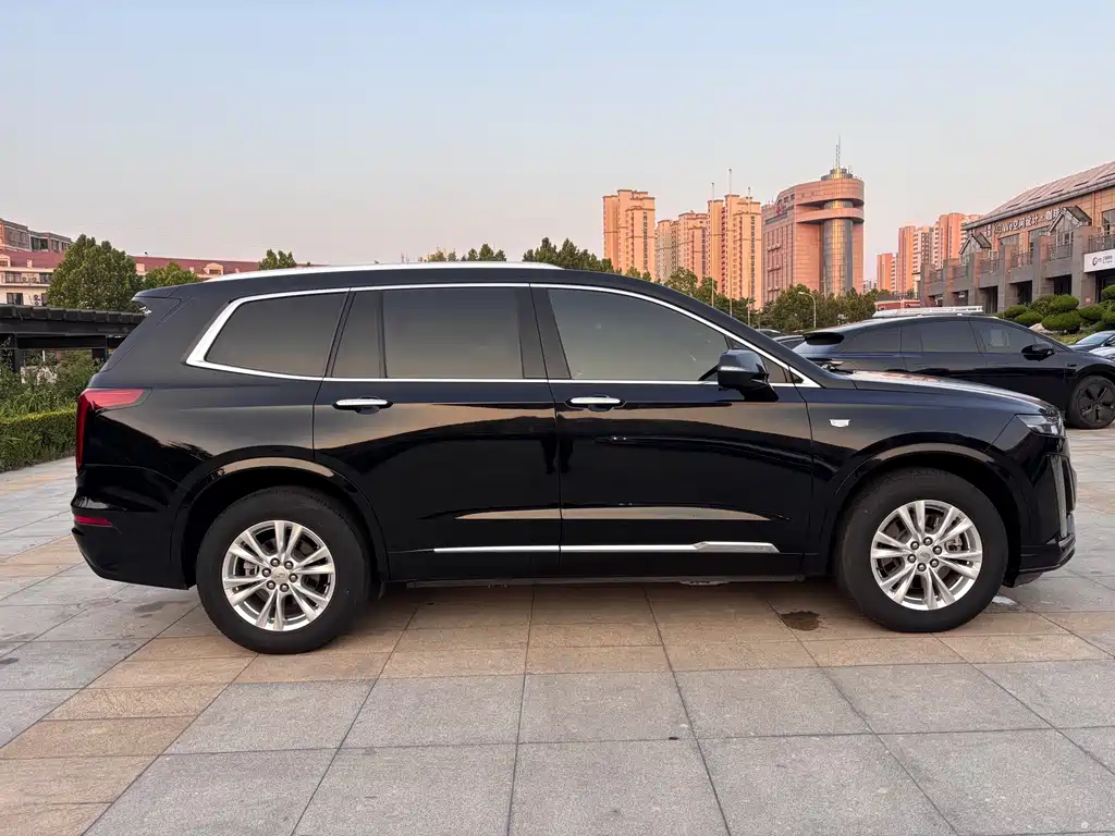Cadillac XT6 2021