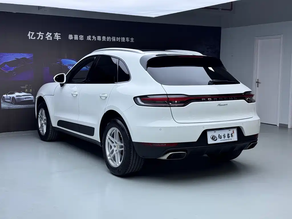Porsche Macan 2021 — фото 15