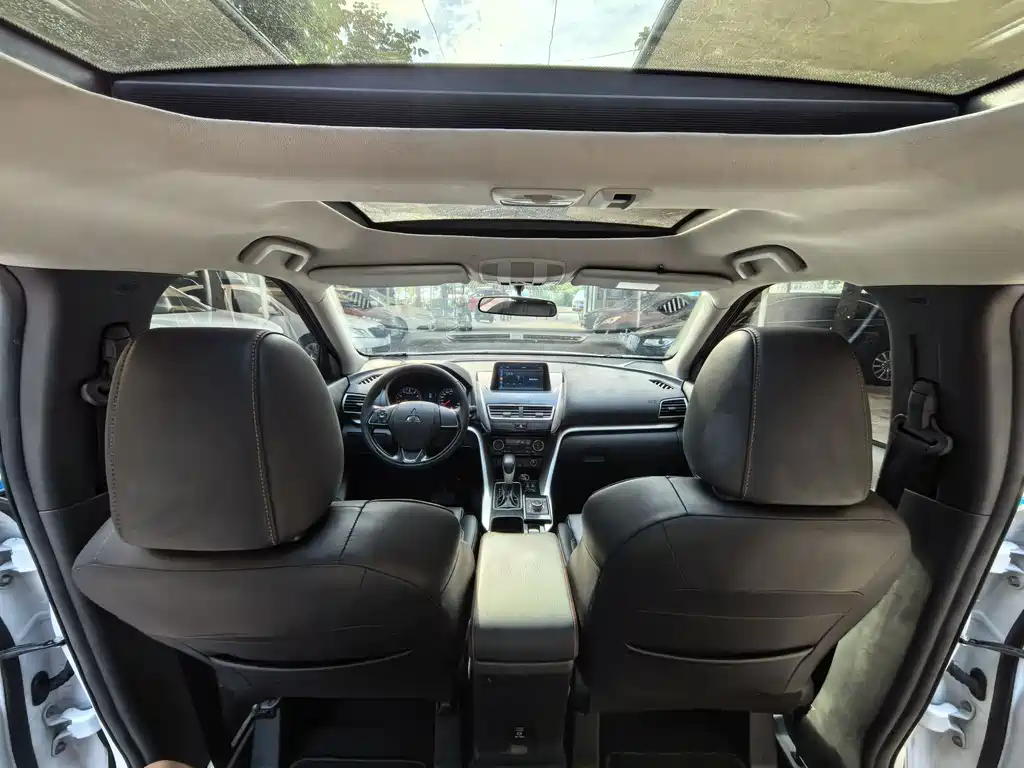 Mitsubishi Eclipse Cross 2019 — фото 8