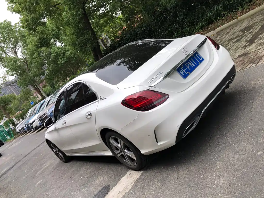 Mercedes-Benz C-Class 2021