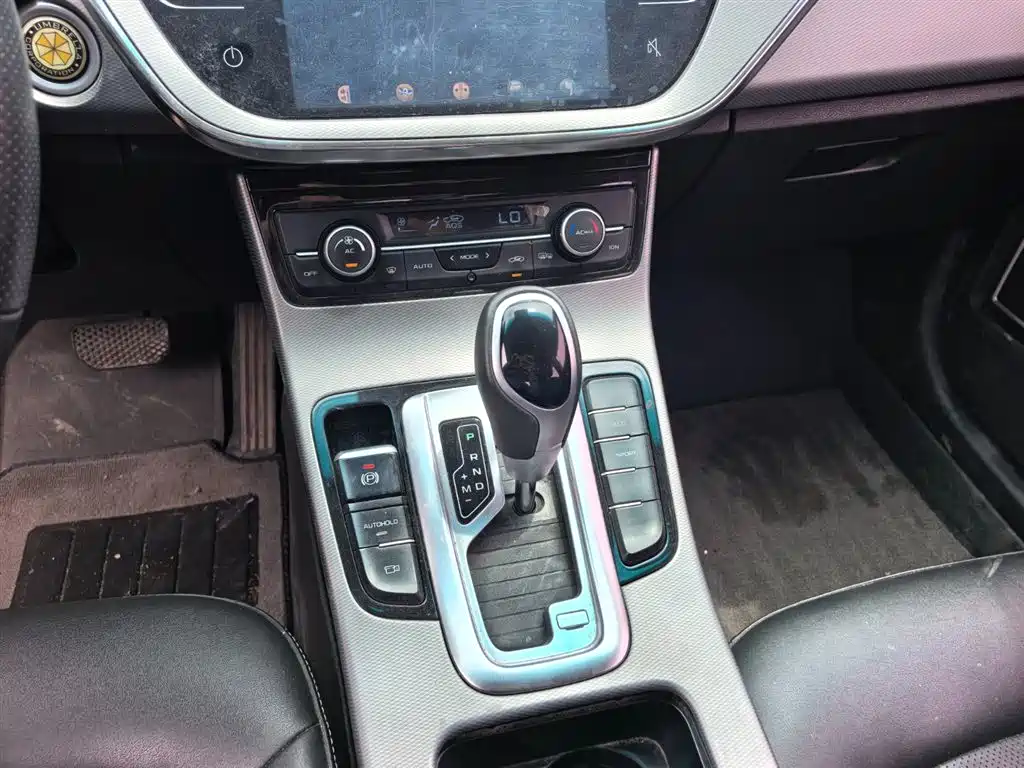 Geely Emgrand GL 2018 — фото 13